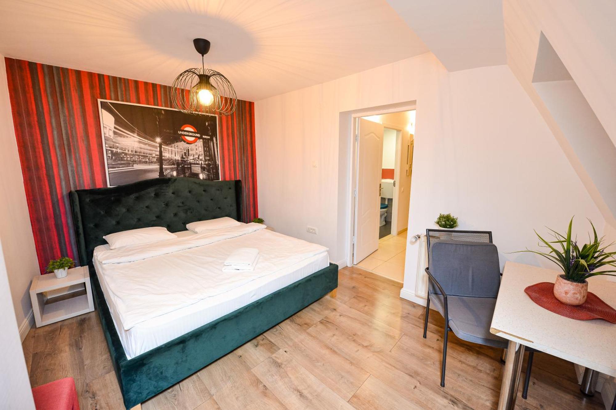 The Lincoln Suites - Central Shabbat Friendly Apartments Bukarest Eksteriør billede