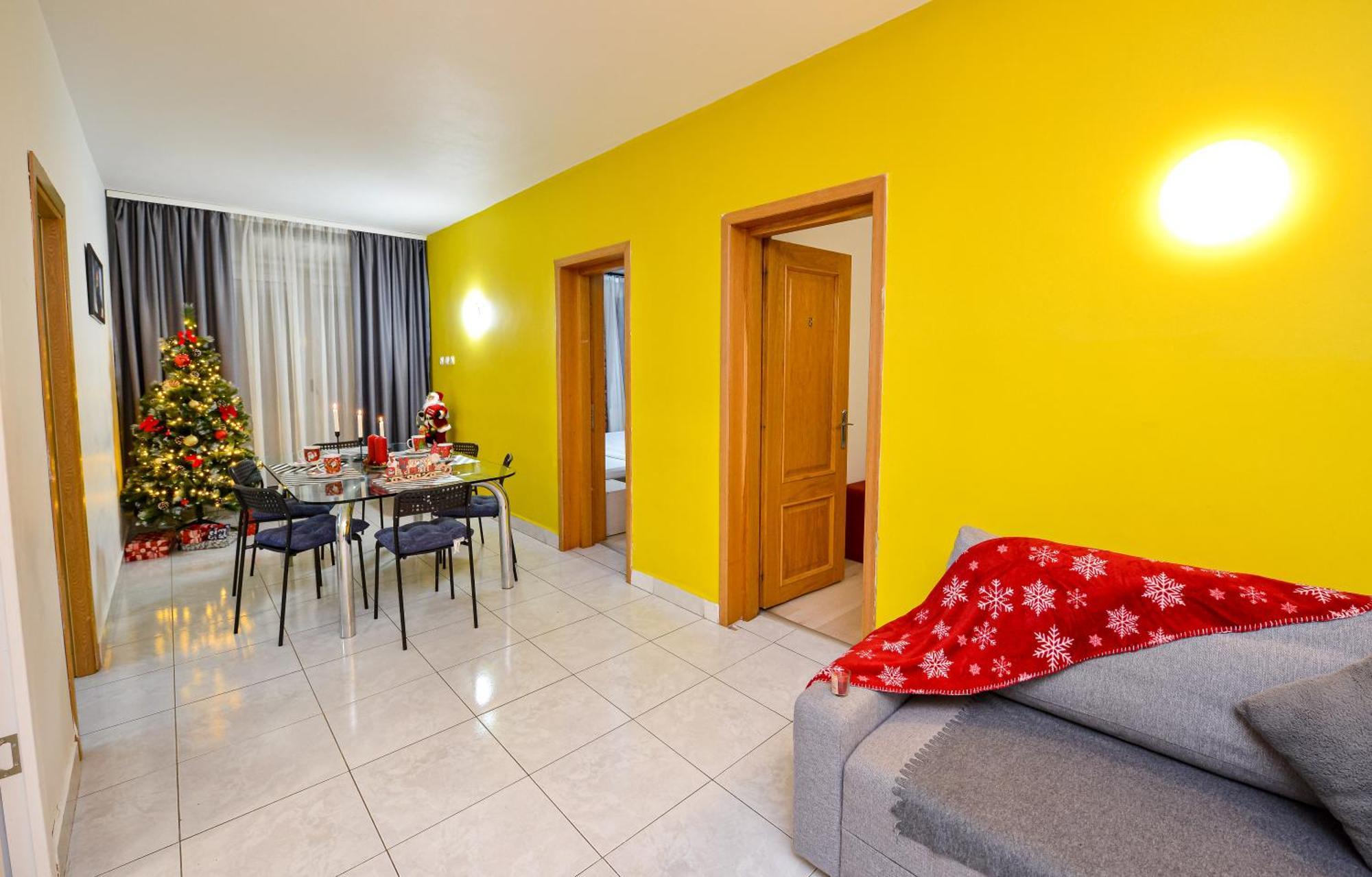 The Lincoln Suites - Central Shabbat Friendly Apartments Bukarest Eksteriør billede