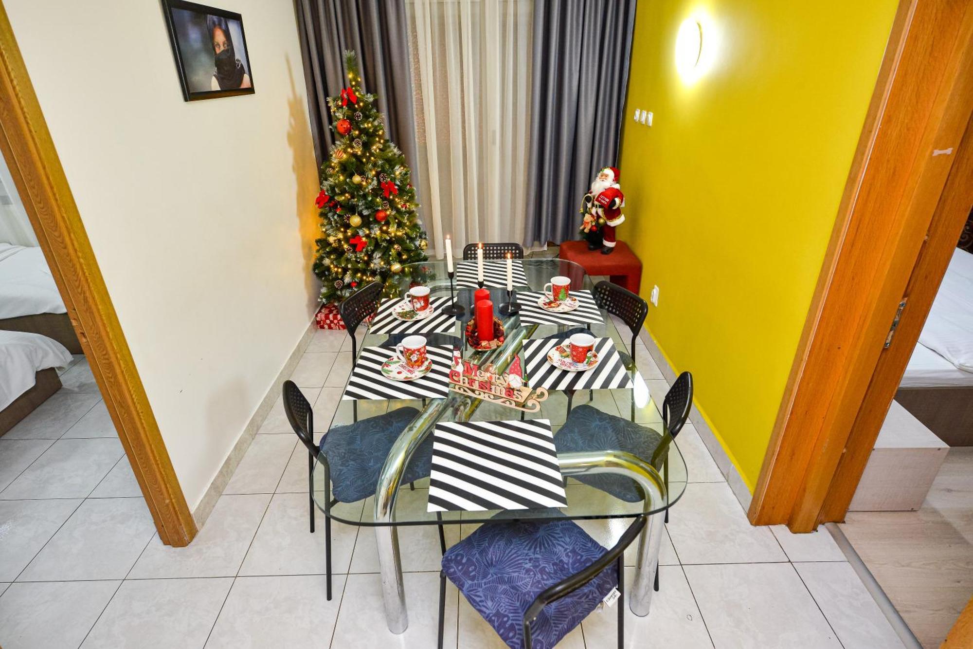 The Lincoln Suites - Central Shabbat Friendly Apartments Bukarest Eksteriør billede