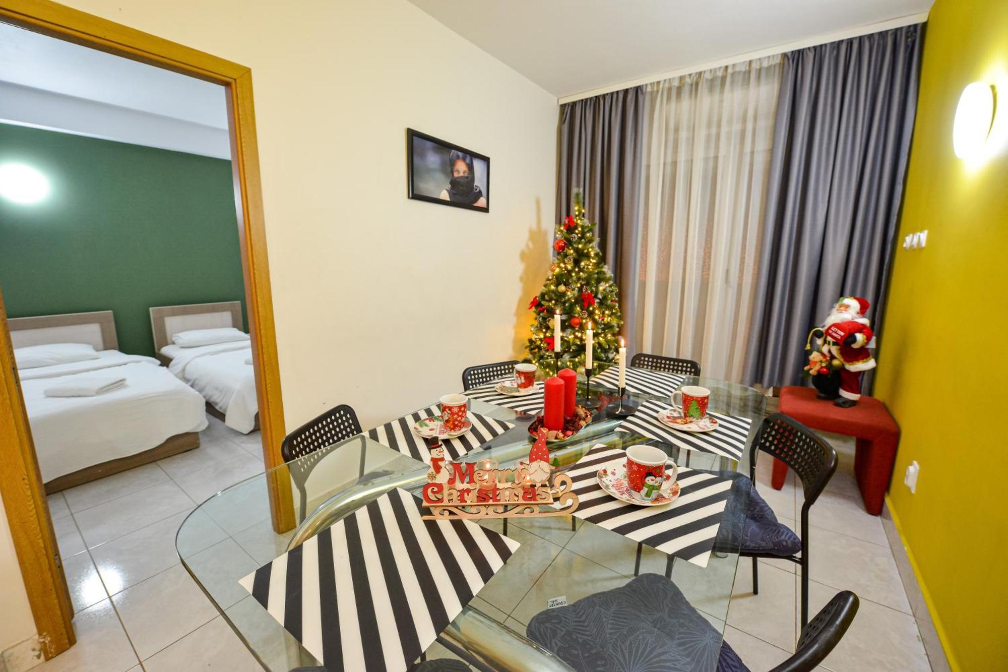 The Lincoln Suites - Central Shabbat Friendly Apartments Bukarest Eksteriør billede