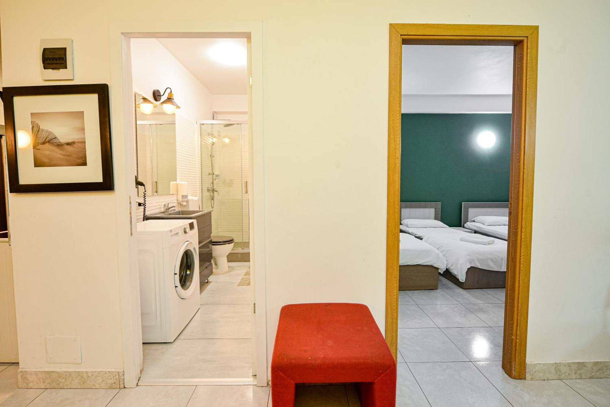 The Lincoln Suites - Central Shabbat Friendly Apartments Bukarest Eksteriør billede