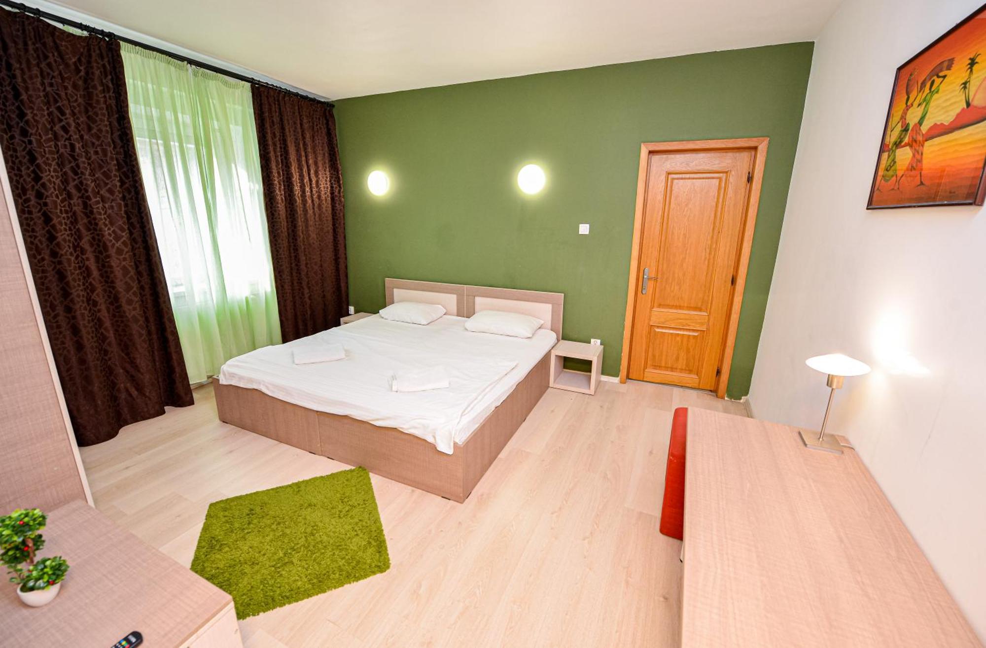 The Lincoln Suites - Central Shabbat Friendly Apartments Bukarest Eksteriør billede